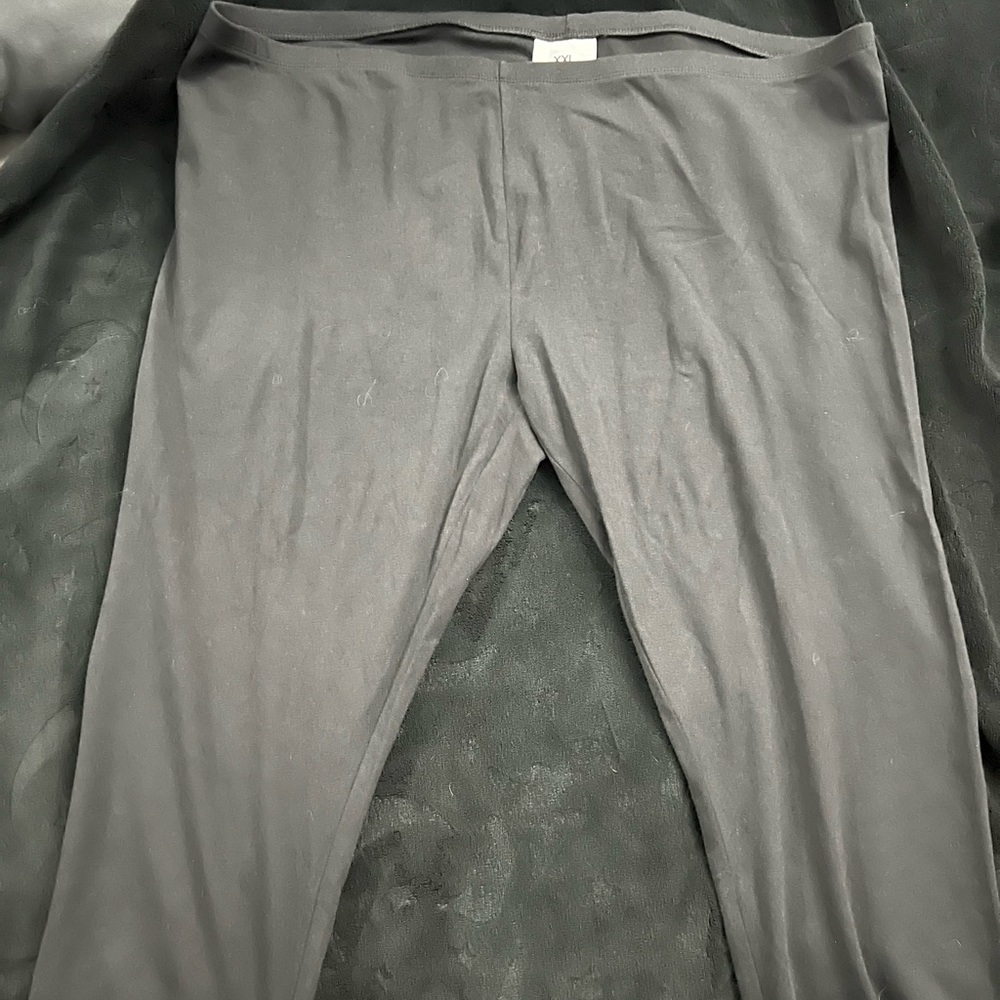 Plain black tights. No brand.